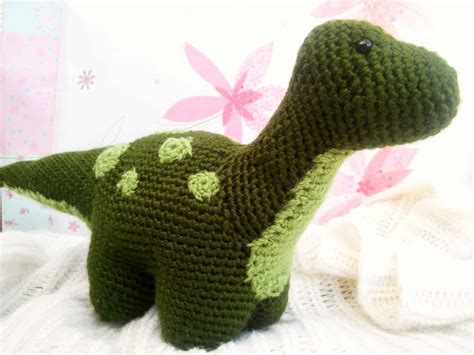 dinosaur plush crochet pattern|More.